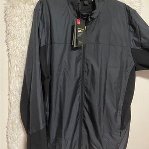 Under Armour Black Performance Jacket Streamlined Design